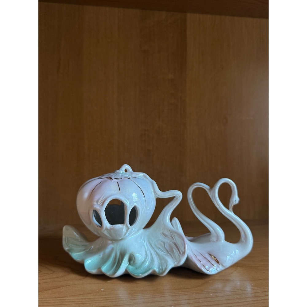 Vintage Capodimonte Porcelain Swan Pumpkin Carriage Figurine Pearlescent Trim - Picture 11 of 15